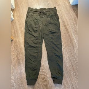 Lululemon dance studio jogger.